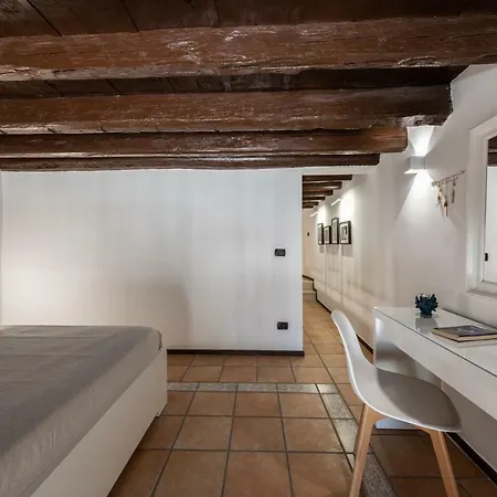 Old Town Loft M8 M8apartments Апартаменты Бари